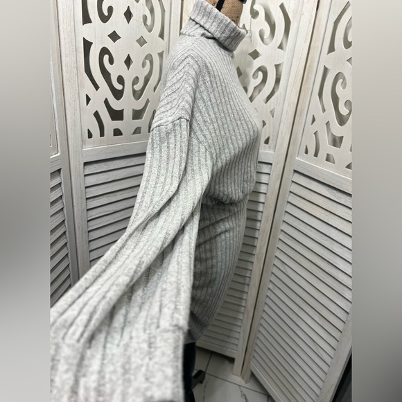 Commense Mock Neck Ribbed Short Dress - Picture 7 of 12